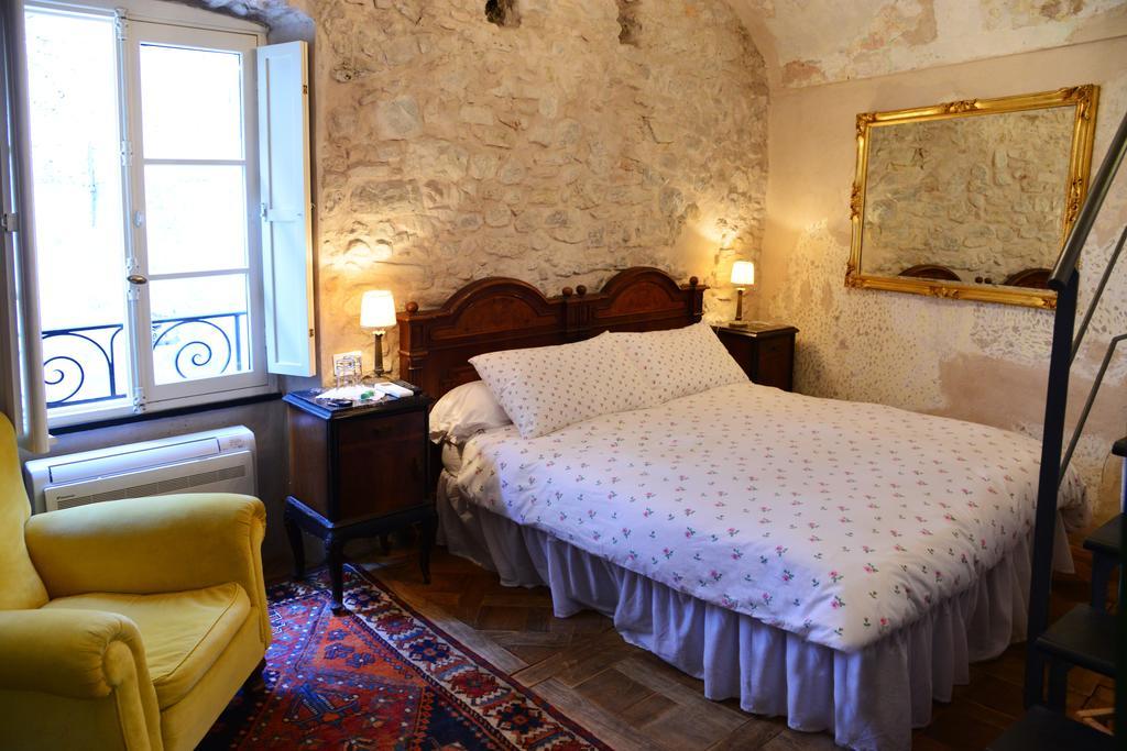 La Terrazza Di Vico Olivi B&B Ventimiglia Cameră foto